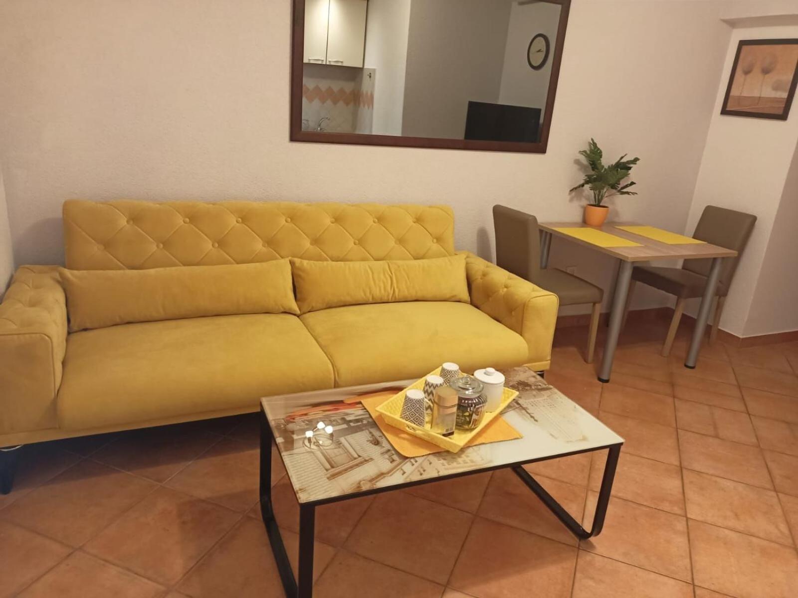 Apartment Piveta Trogir Exterior photo