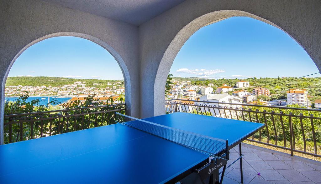 Apartment Piveta Trogir Exterior photo