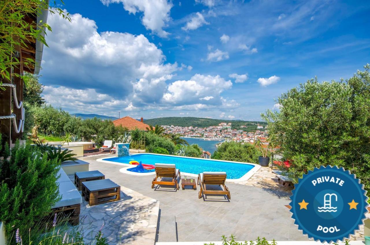 Apartment Piveta Trogir Exterior photo